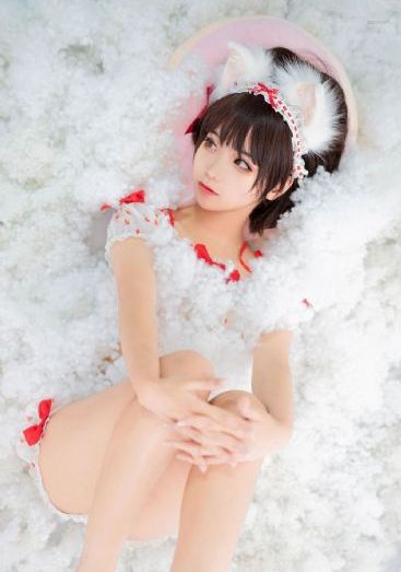 不扣钮扣的女孩